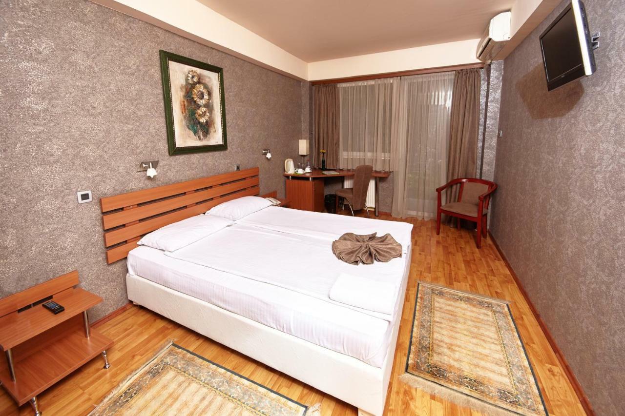 Leonardo Hotel Скопье Экстерьер фото
